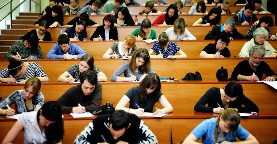 超过7000名来自上海合作组织国家的学生在塔吉克斯坦留学。