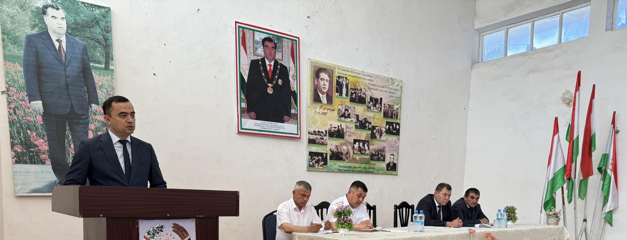 在彭吉肯特举行了旨在提高民众法律素养的会议。
