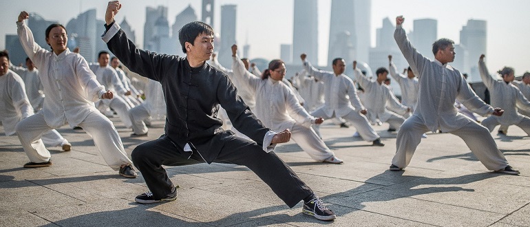 传统习俗越来越受到中国年轻人的喜爱。