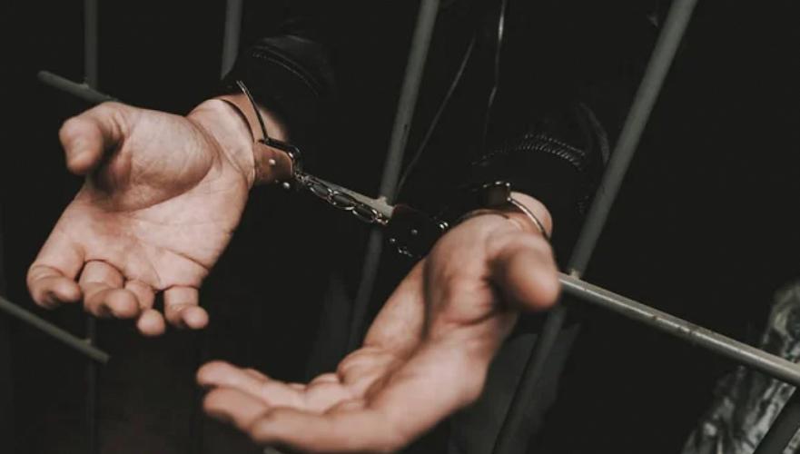 在哈特隆，一名男子因用猎枪射杀一只狗而被捕。