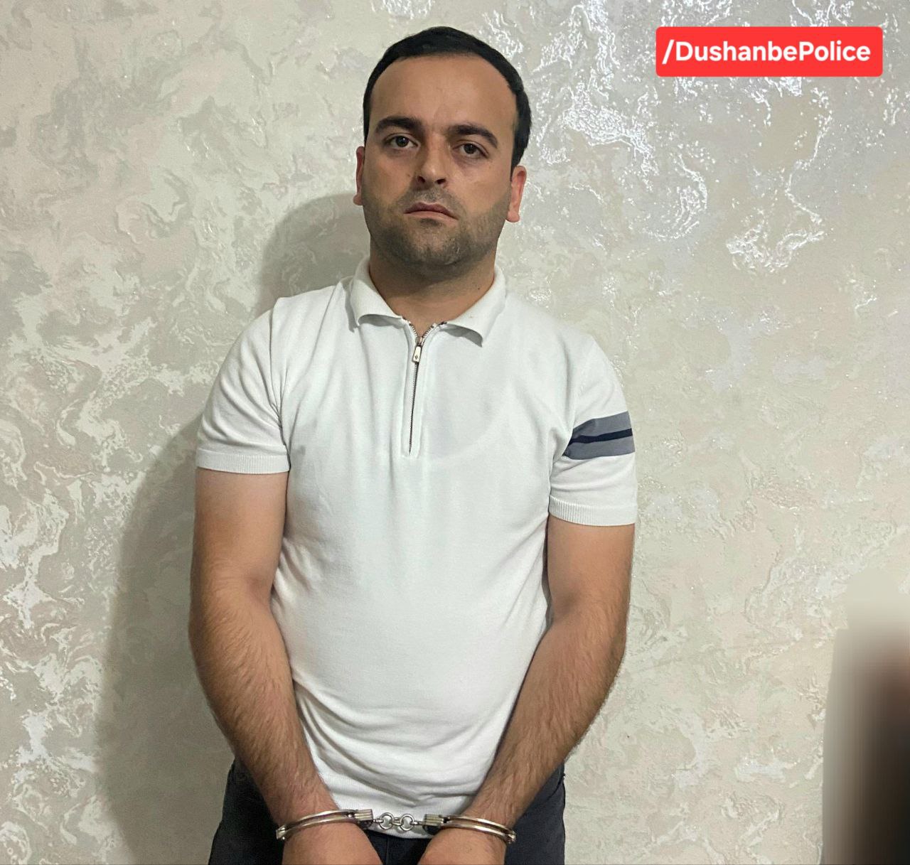 一名盗窃汽车的诈骗犯在杜尚别被捕。