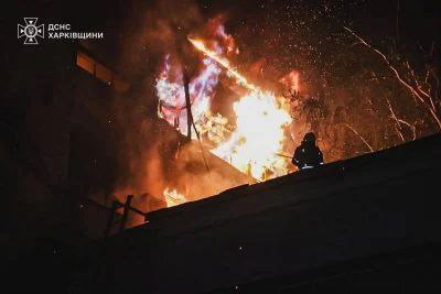 俄罗斯袭击哈尔科夫建筑物：2人死亡，54人受伤（图、视频）