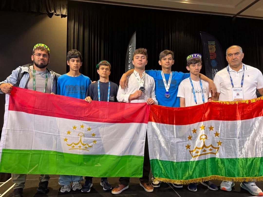 塔吉克斯坦小学生在澳大利亚举行的国际数学奥林匹克竞赛中获得奖牌。