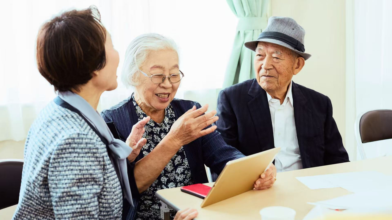 中国正在将老龄人口货币化。
