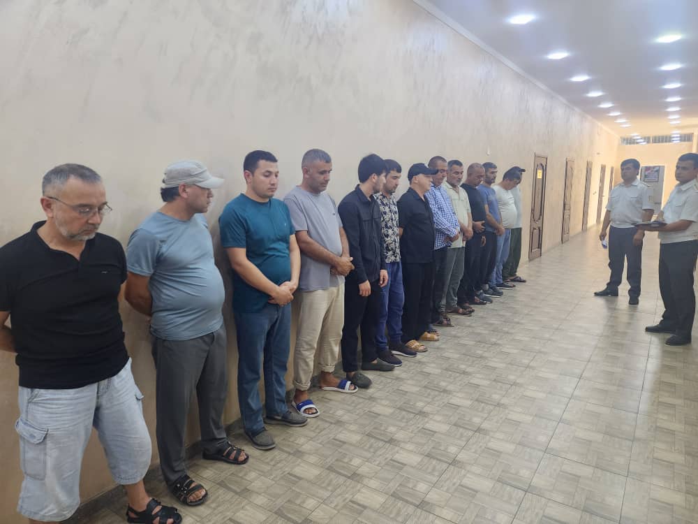 胡占德有13人因组织赌博被捕。