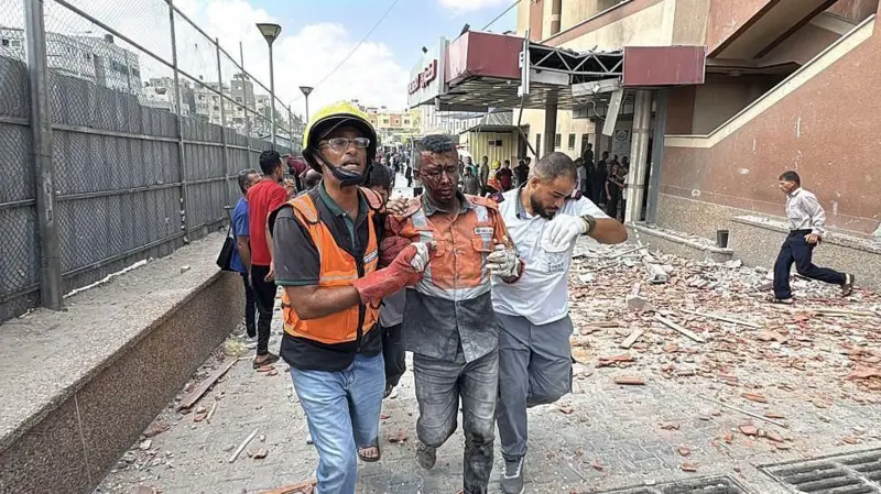 以色列袭击加沙纳赛尔医院，造成20人死亡，其中包括5名记者。