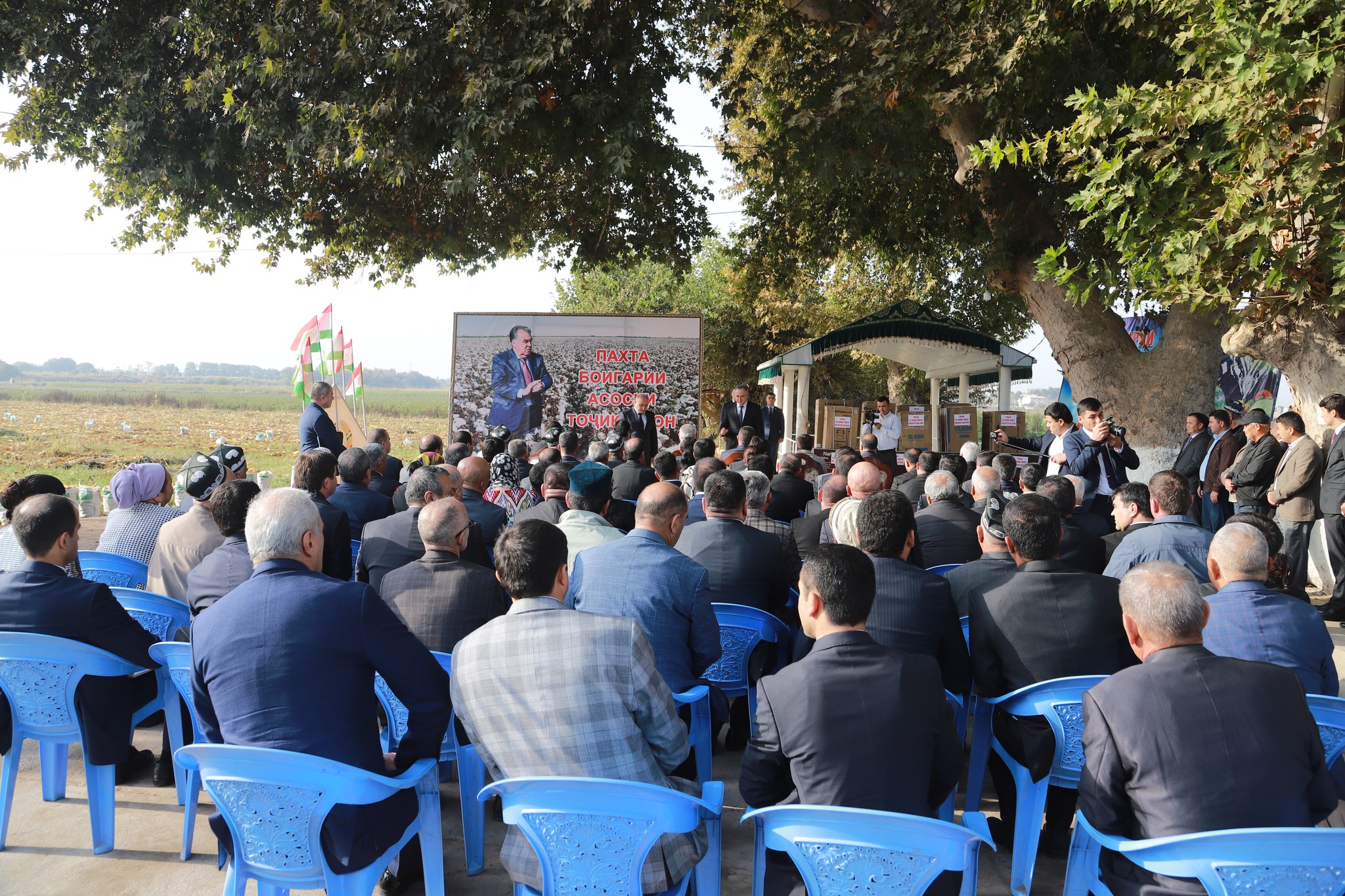 Jaloliddini Balkhi地区完成了棉花收获计划