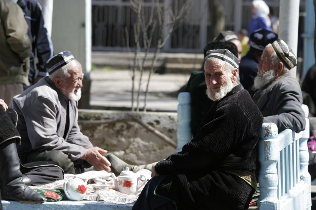 在哈特隆地区,向有需要的人提供了价值 8500 万索莫尼的社会援助。