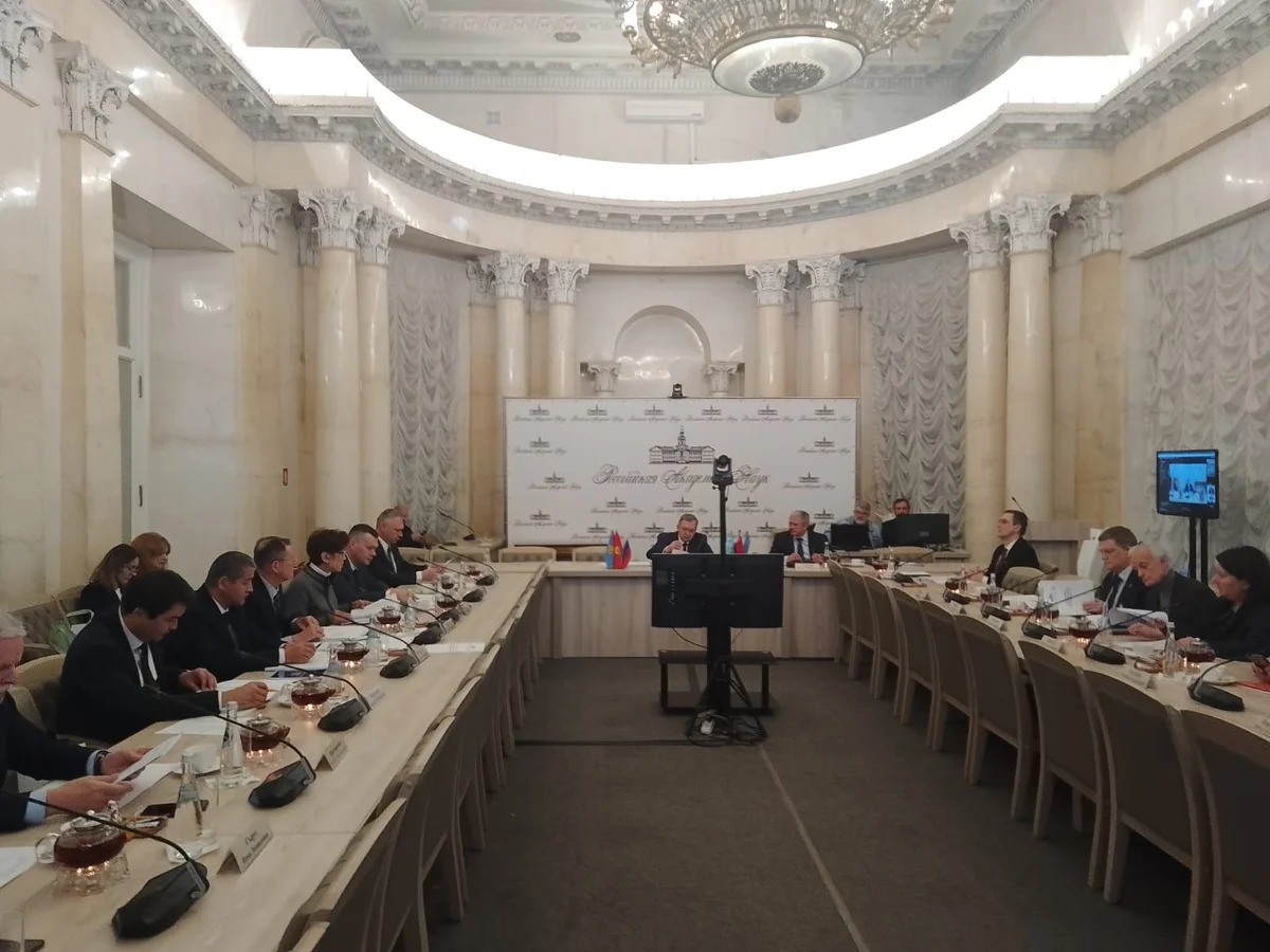 独联体基础科学合作理事会第十三次会议在莫斯科举行。