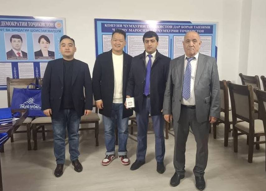 塔吉克斯坦邮报与中国公司图兰国际探讨了合作事宜。