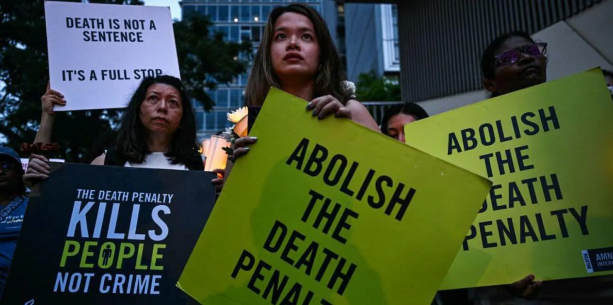 新加坡两天内有三人因贩毒被处以绞刑。死刑执行数量呈上升趋势。
