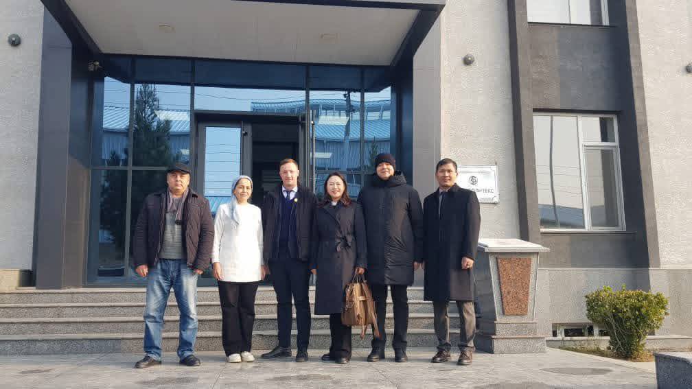 中国投资者熟悉了苏格德自由经济区的工作条件。