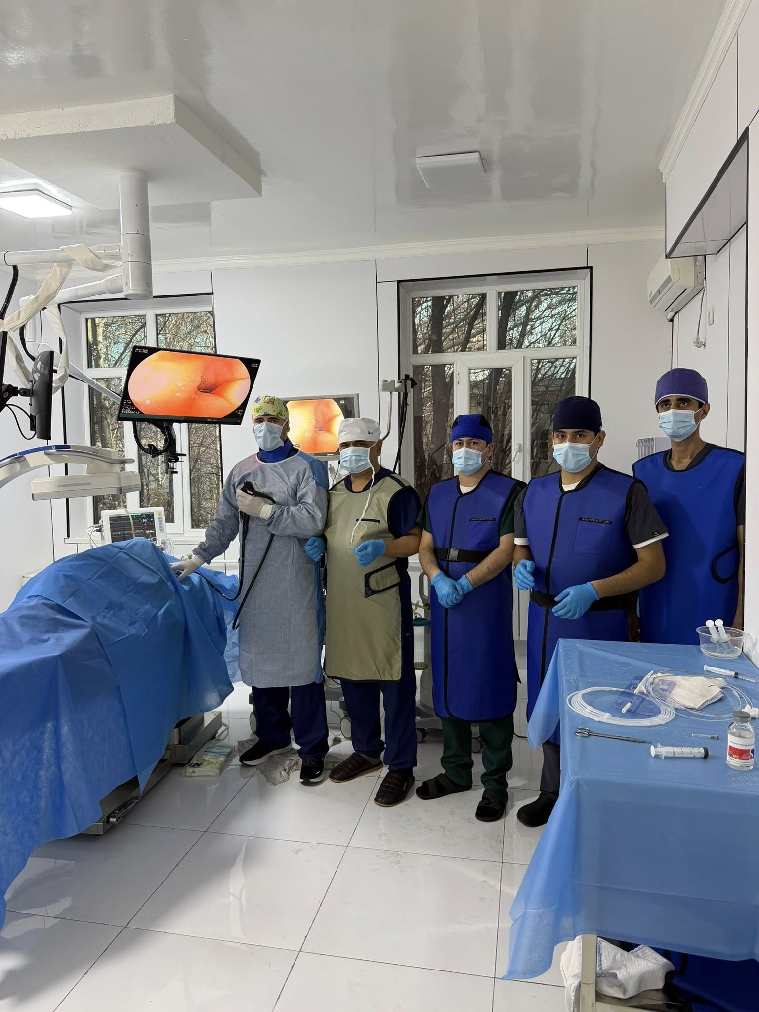 在塔吉克斯坦，首次对胰腺肿瘤进行了无血、无切口手术。