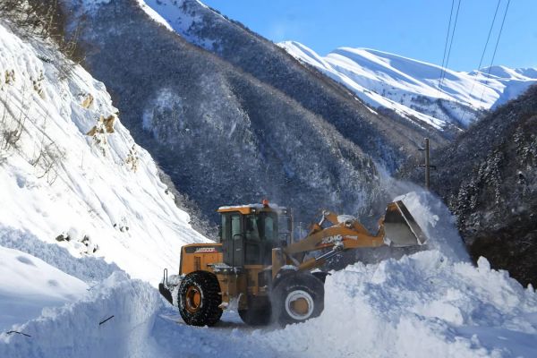 2月4日至5日，杜尚别-恰纳克公路仍存在较高的雪崩风险。