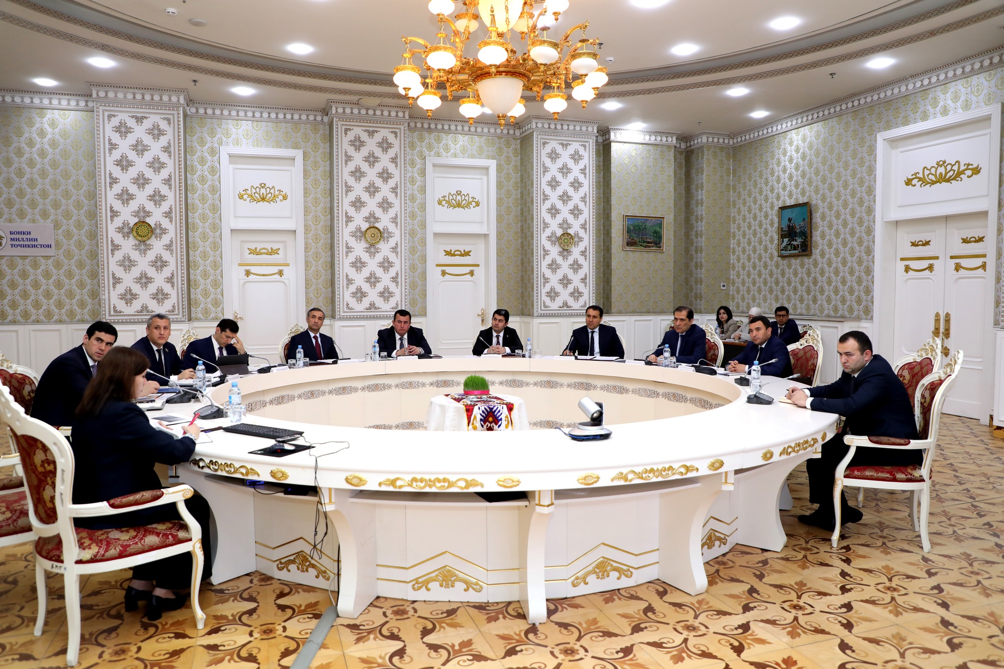 国家金融稳定委员会第十一次会议在杜尚别举行。