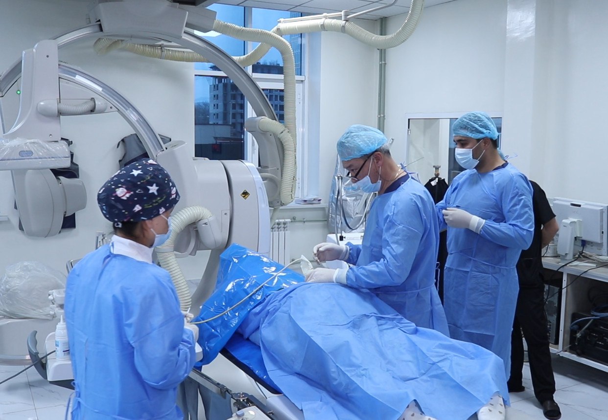 用于治疗慢性疼痛的 Metrum Cryoflex 设备首次引入塔吉克斯坦。