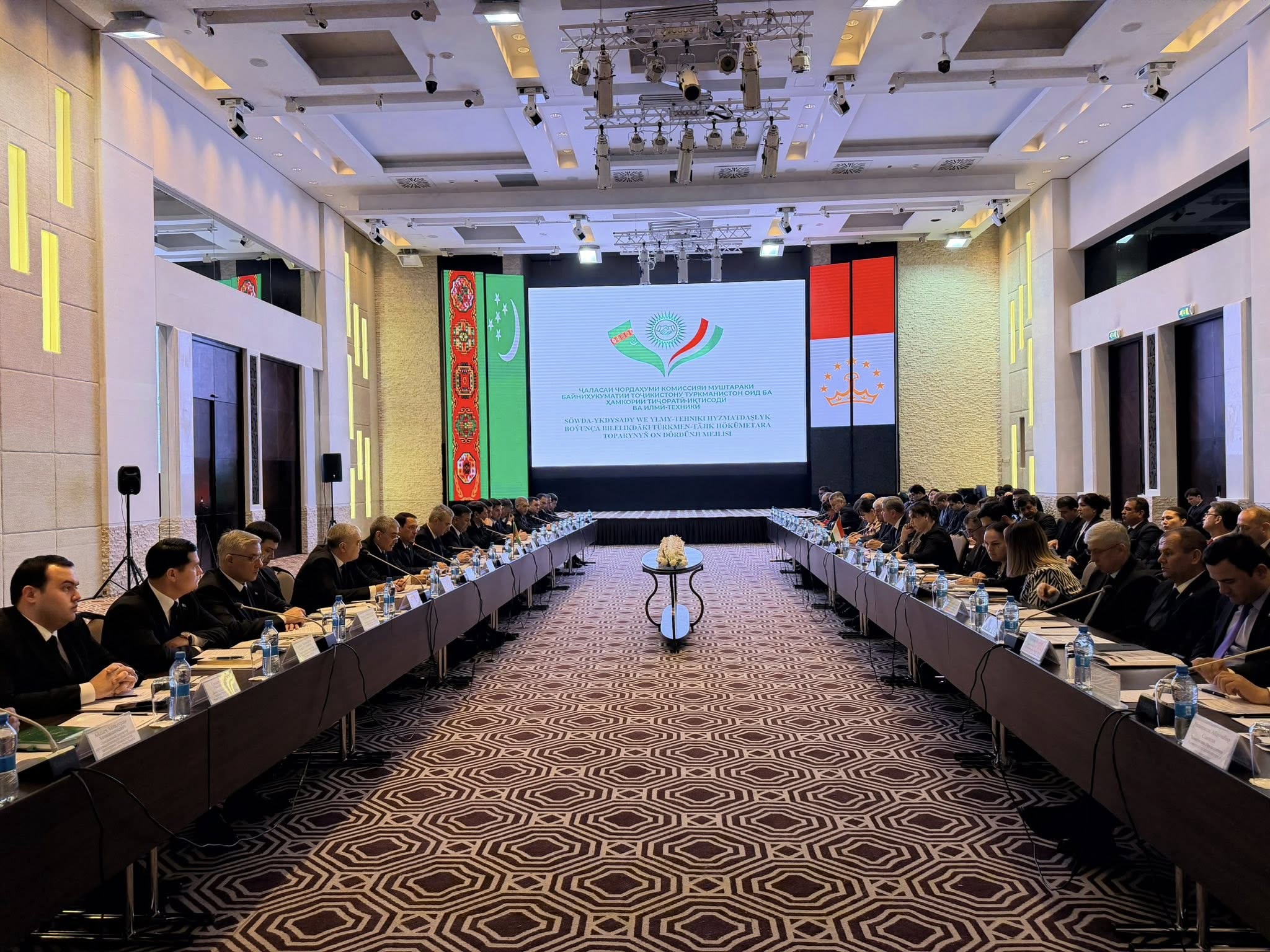 塔吉克斯坦和土库曼斯坦在杜尚别举行了政府间委员会第十四次会议。