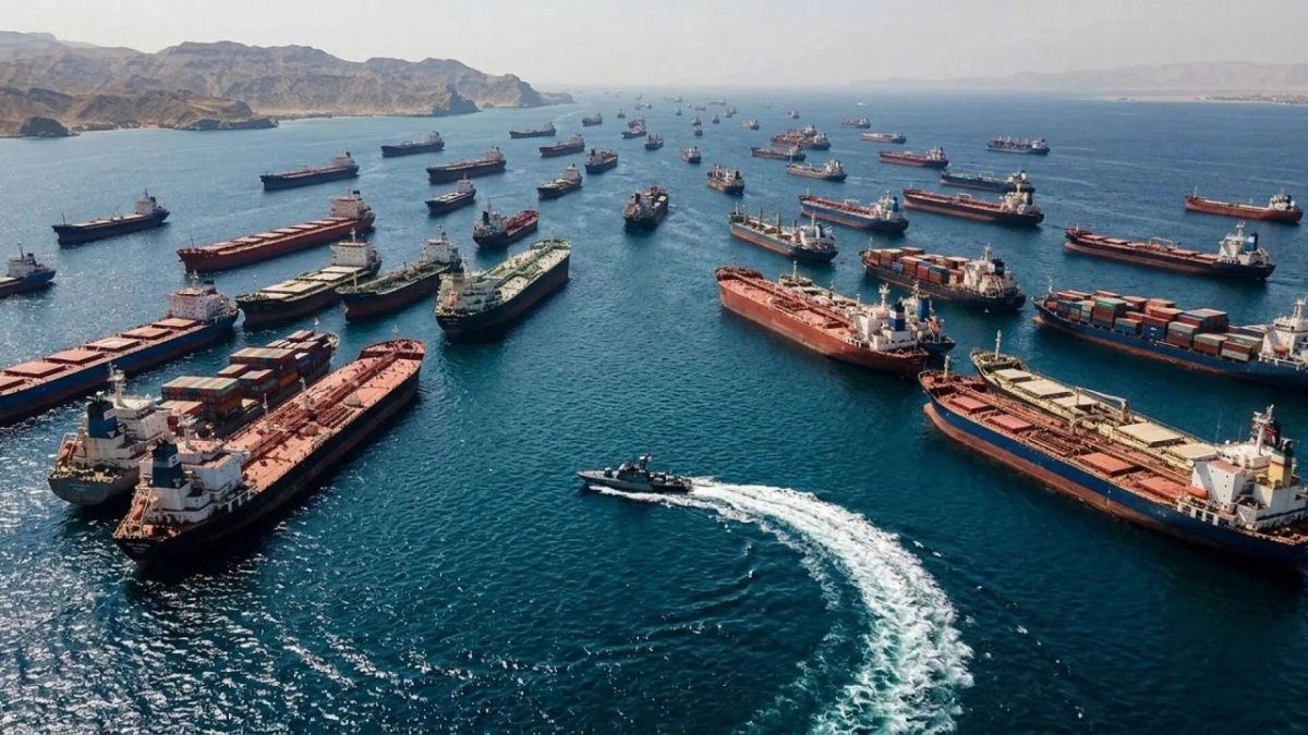 美国不打算使用空袭封锁霍尔木兹海峡。