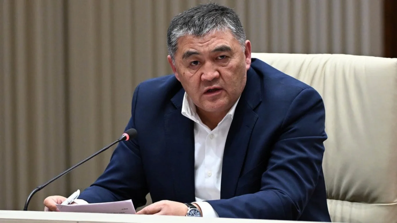 卡姆奇别克·塔什耶夫辞去了吉尔吉斯斯坦足球协会主席一职。