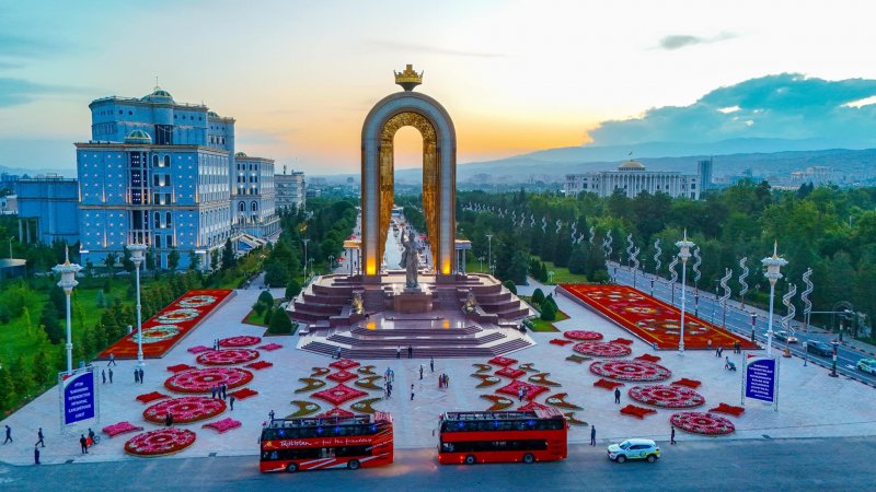 为庆祝首都日，杜尚别将推出夜间旅游路线。
