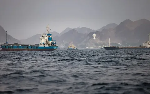美国和伊朗已在霍尔木兹海峡建立了通信线路。